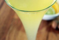 Refreshing Limoncello Sparkler