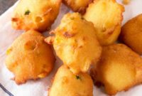 Sweet Heat Cornbread Poppers