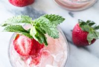 Refreshing Strawberry Mint Julep