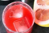 Bright Pomelo Grapefruit Negroni