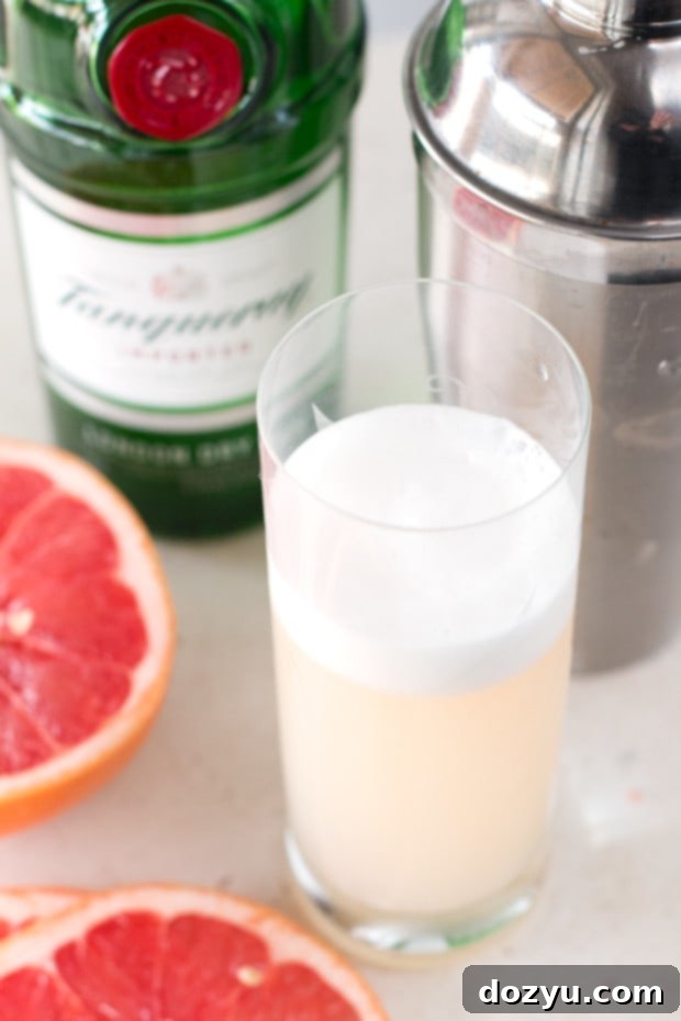 Sparkling Grapefruit Gin Fizz 5 Grapefruit Gin Fizz | cakenknife.com
