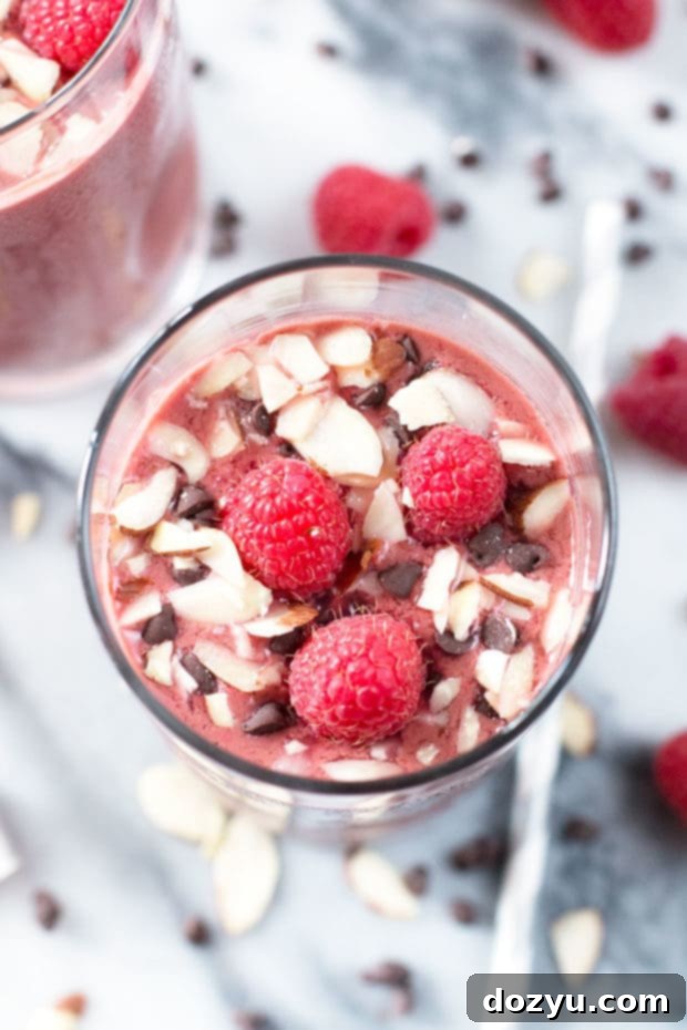 Boozy Chocolate-Covered Raspberry Smoothies | Perfect for a healthy cocktail hour