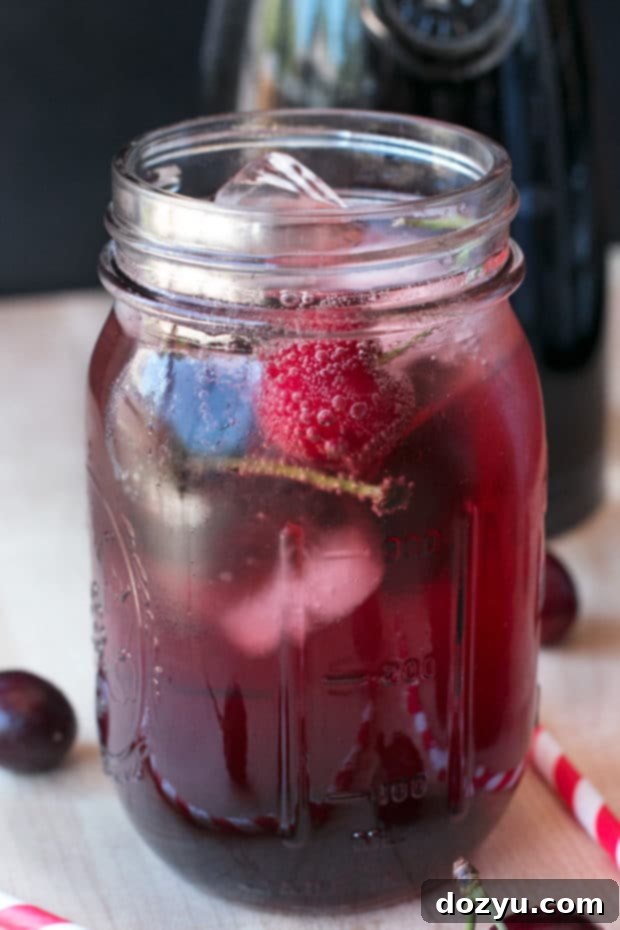 Tart Cherry Fizz | cakenknife.com #cocktail #happyhour