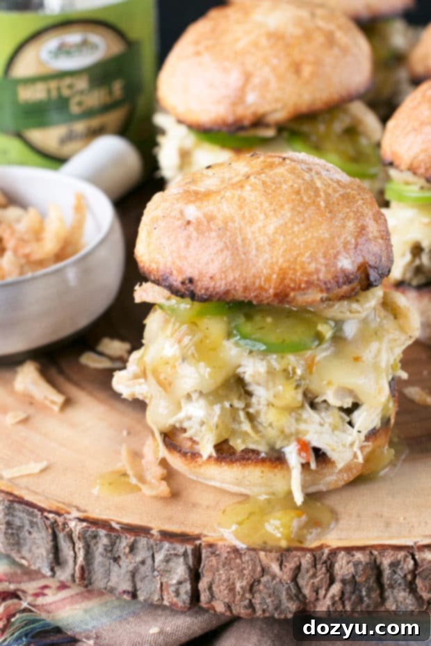 Hatch Green Chile Chicken Sliders | cakenknife.com #tailgating #spicy #sandwich