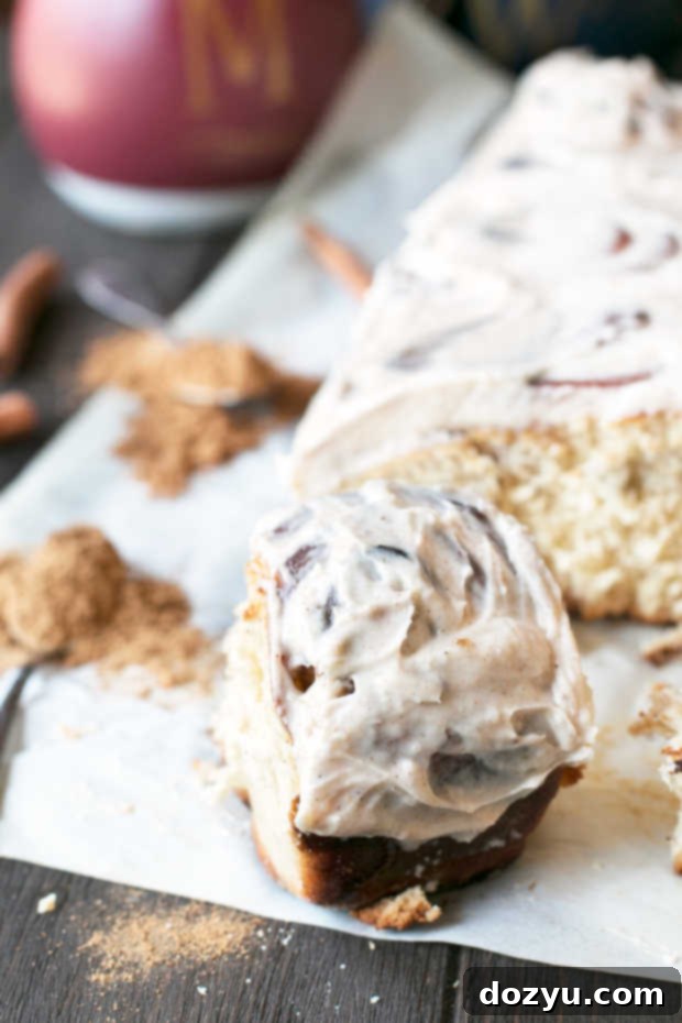 Chai Pumpkin Spice Cinnamon Rolls | cakenknife.com #pumpkinspice #chaispice #fall #breakfast