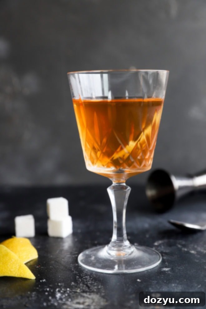 Monthly Scoop 4 Classic sazerac cockail with bourbon image