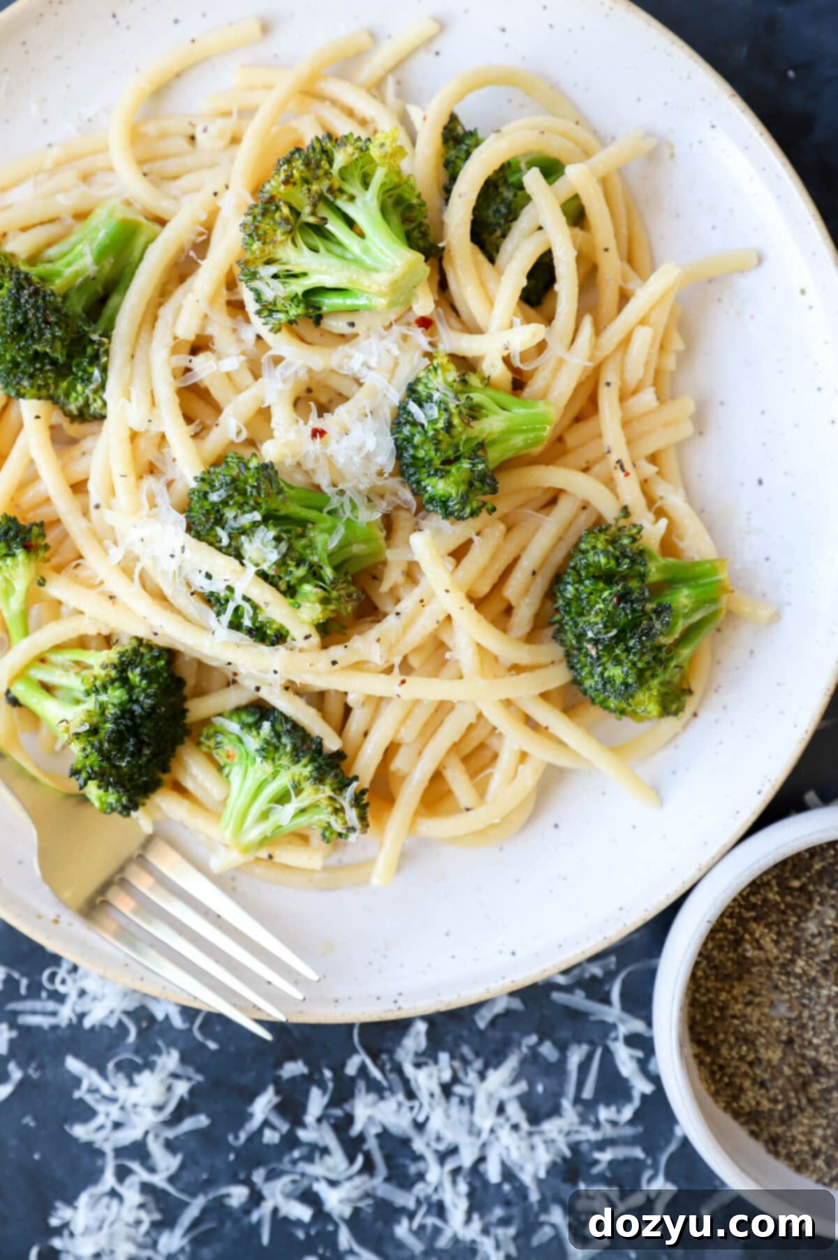 Vibrant Bucatini Cacio e Pepe with Broccoli 10 Picture of bucatini cacio e pepe pasta with broccoli