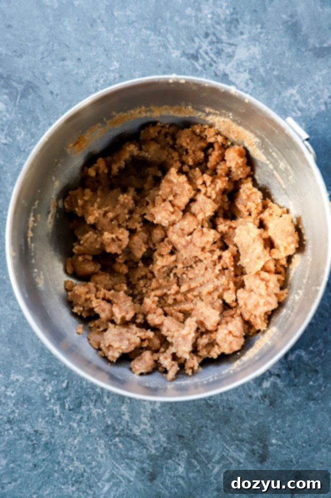 Spiced Pumpkin Banana Muffins 5 cinnamon crumble topping in bowl