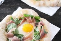 Prosciutto Arugula Pizza: A Golden Yolk Delight