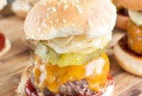 Crispy Mini Cheeseburger Bites