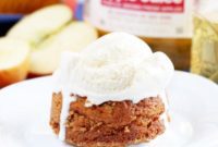 Gooey Caramel Apple Cakes