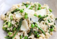 Creamy Spring Risotto with Asparagus and Peas