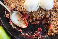Warm Apple and Berry Crumble