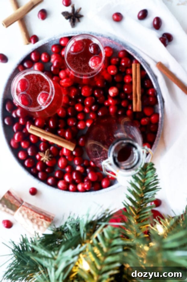 Image of cranberry champagne in glasses