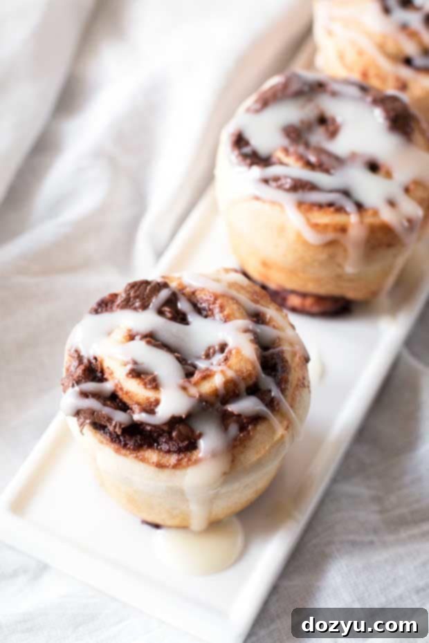 Mini Nutella Cinnamon Swirls 2 Mini Nutella Cinnamon Rolls | cakenknife.com