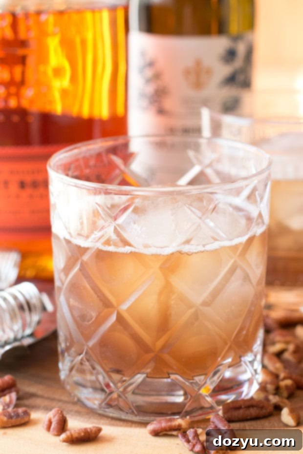 Pecan Pie Manhattan | cakenknife.com