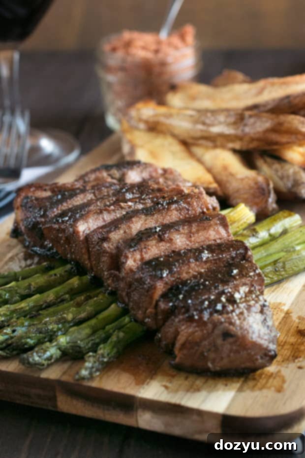 Spicy Bourbon Sugar Rubbed Strip Steak | cakenknife.com #steakdinner #beef #dinner