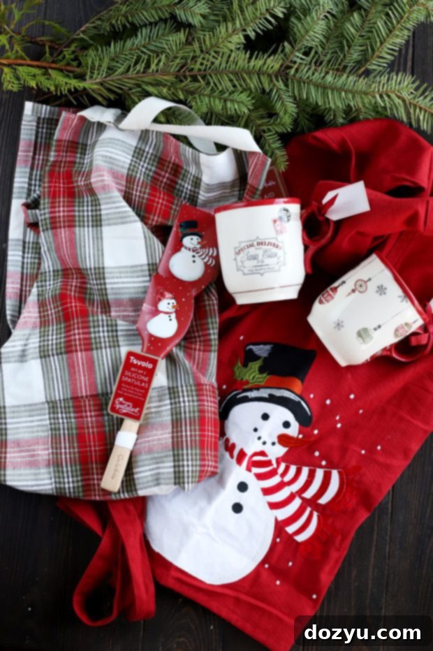 Couple's aprons, part of the Day 5 giveaway