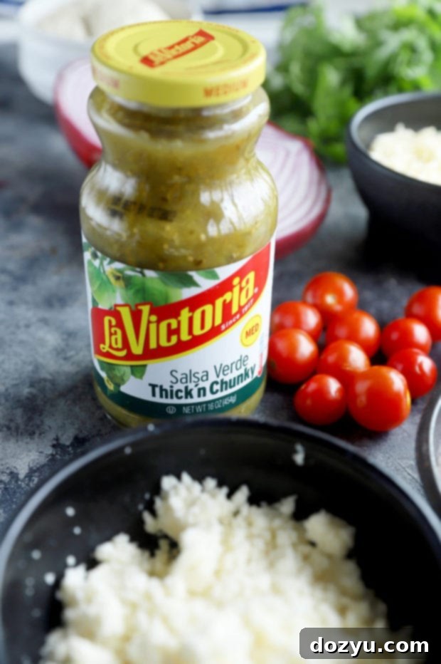 Image of La Victoria salsa verde in jar