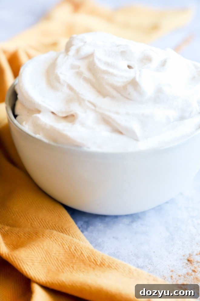 Flavored cream in bowl with spices